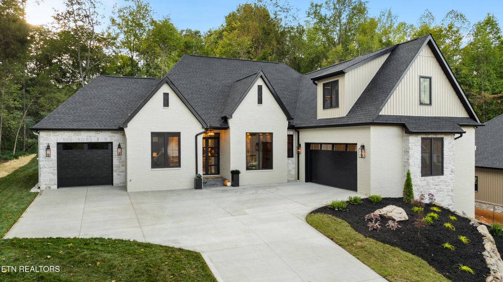 Photo of 179 Inagehi Way, Loudon, TN 37774 (MLS # 1357972)