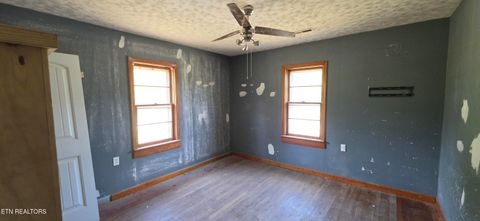 Tiny photo for 5677 Lone Mountain Rd, New Tazewell, TN 37825 (MLS # 1341766)