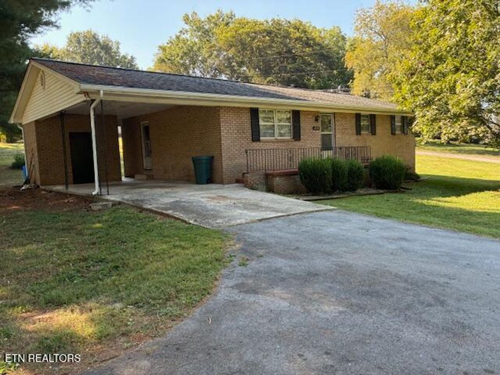 Photo of 2993 W Old A J Highway Hwy, Strawberry Plains, TN 37871 (MLS # 1316150)