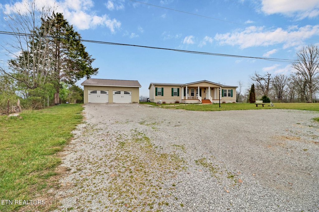 Photo of 154 Ike Burgess Rd, Crossville, TN 38572 (MLS # 1333990)