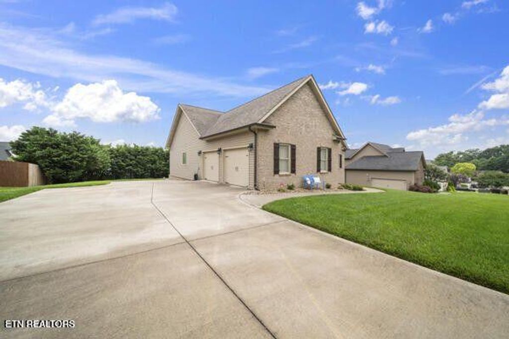 Photo of 8118 Frederick John St, Knoxville, TN 37938 (MLS # 1320447)