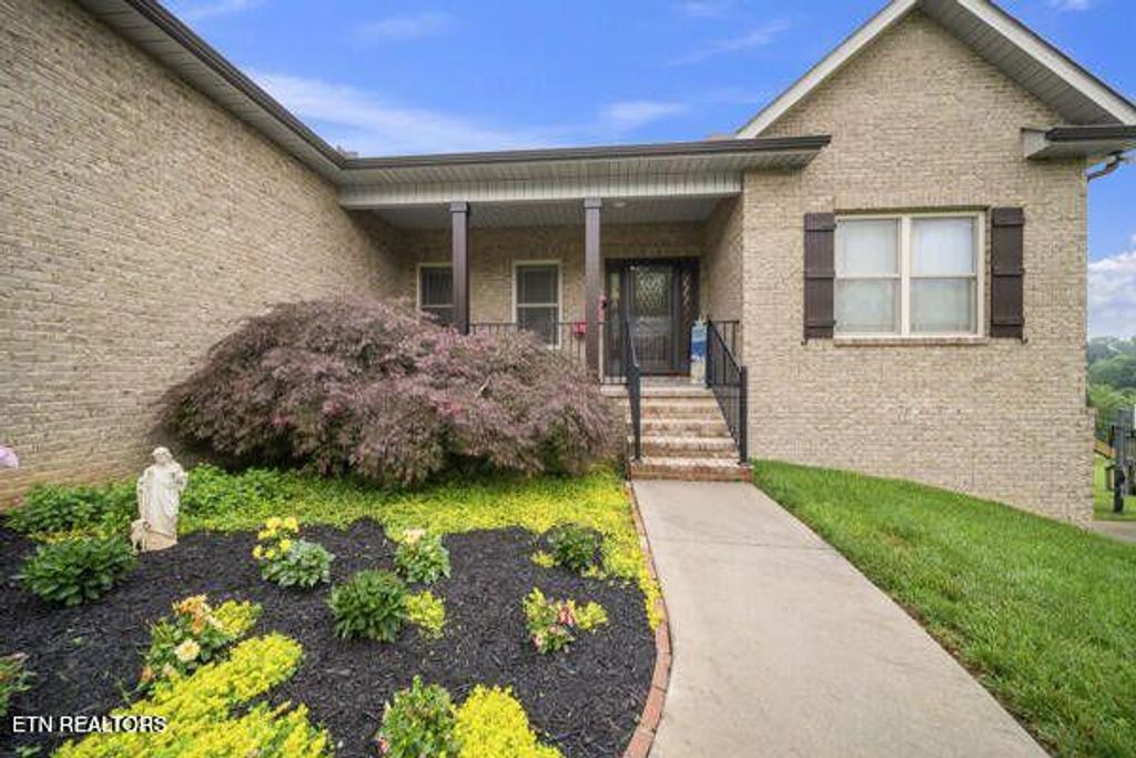 Photo of 8118 Frederick John St, Knoxville, TN 37938 (MLS # 1320447)