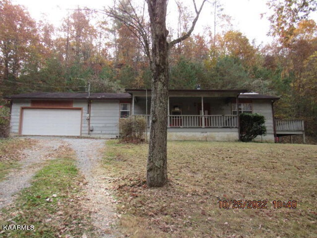 Photo of 4070 Barb Hollow Rd, Walland, TN 37886 (MLS # 1211219)