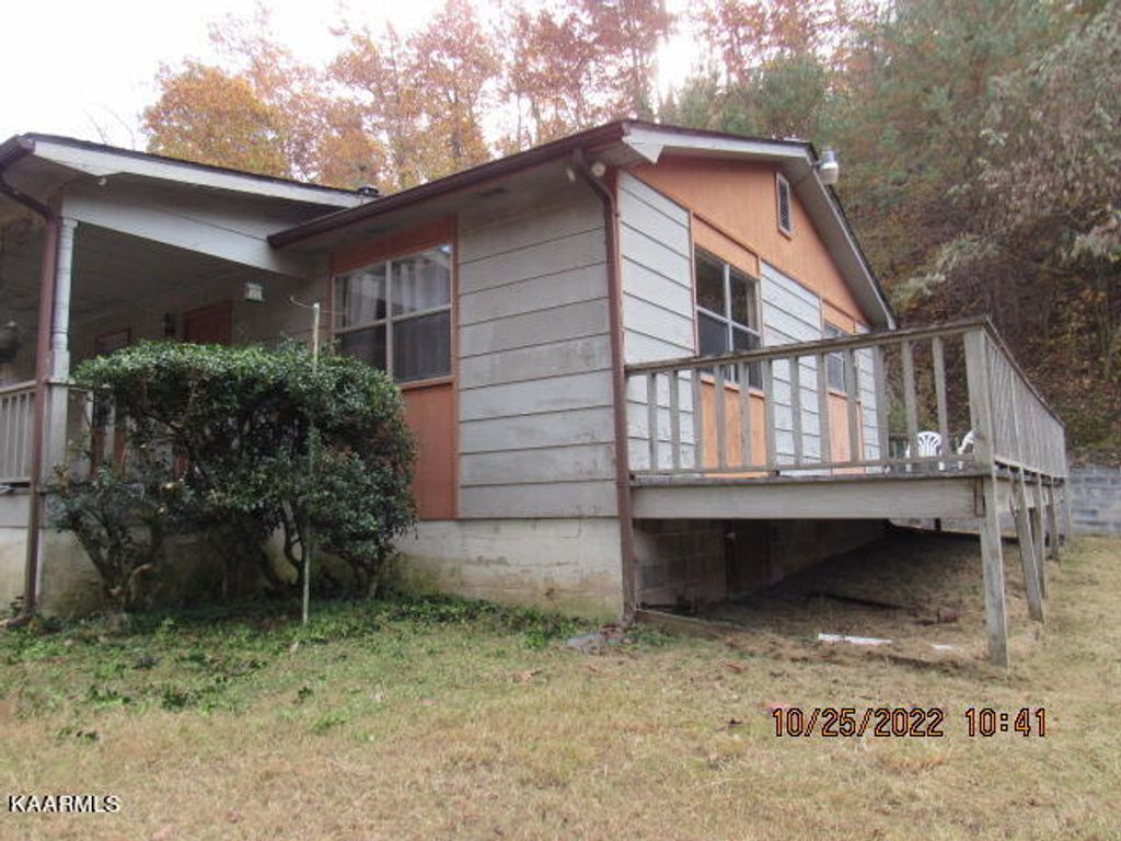 Photo of 4070 Barb Hollow Rd, Walland, TN 37886 (MLS # 1211219)