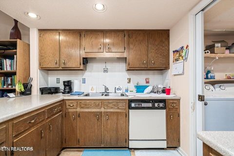 Tiny photo for 354 Lake Catherine Lane, Fairfield Glade, TN 38558 (MLS # 1322890)