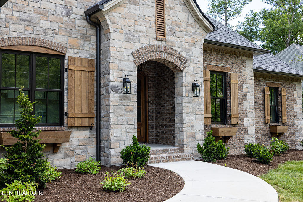 150 Forest View Drive
