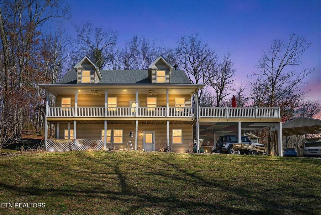 Photo of 2144 Street Place Loop, Monterey, TN 38574 (MLS # 1329896)