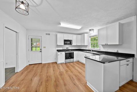 Tiny photo for 238 N Tulane Ave, Oak Ridge, TN 37830 (MLS # 1348948)