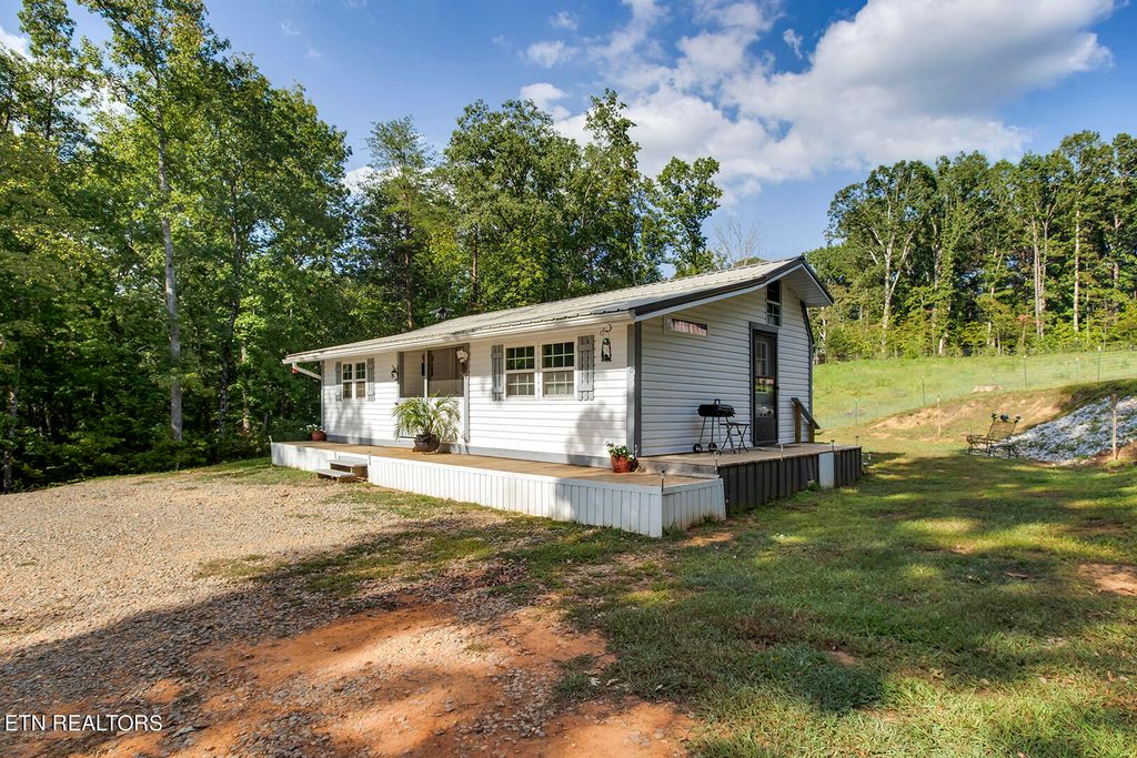 Photo of 869 Gamble Gap Rd, Tellico Plains, TN 37385 (MLS # 1274501)