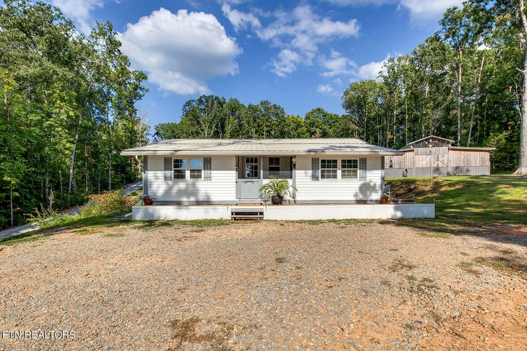 Photo of 869 Gamble Gap Rd, Tellico Plains, TN 37385 (MLS # 1274501)