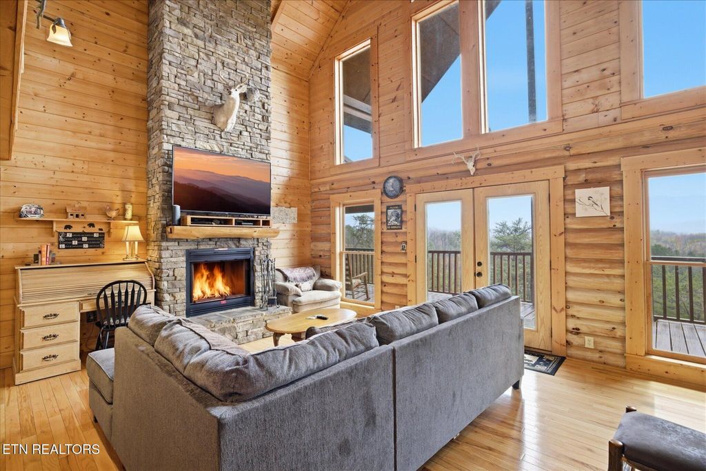 Photo of 4659 Wesley Way, Sevierville, TN 37876 (MLS # 1332605)