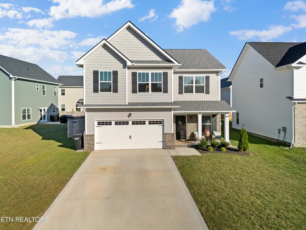 Photo of 2733 Farmhouse Drive, Maryville, TN 37803 (MLS # 1352845)