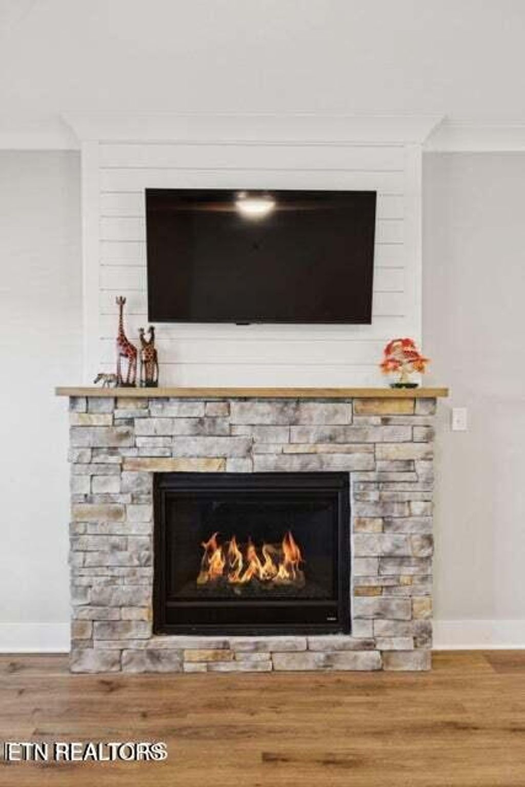 Photo of 125 Kingberry St, Oak Ridge, TN 37830 (MLS # 1334360)