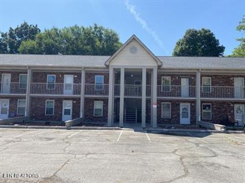 Photo of 526 Rhodwin Ave, Maryville, TN 37803 (MLS # 1341022)