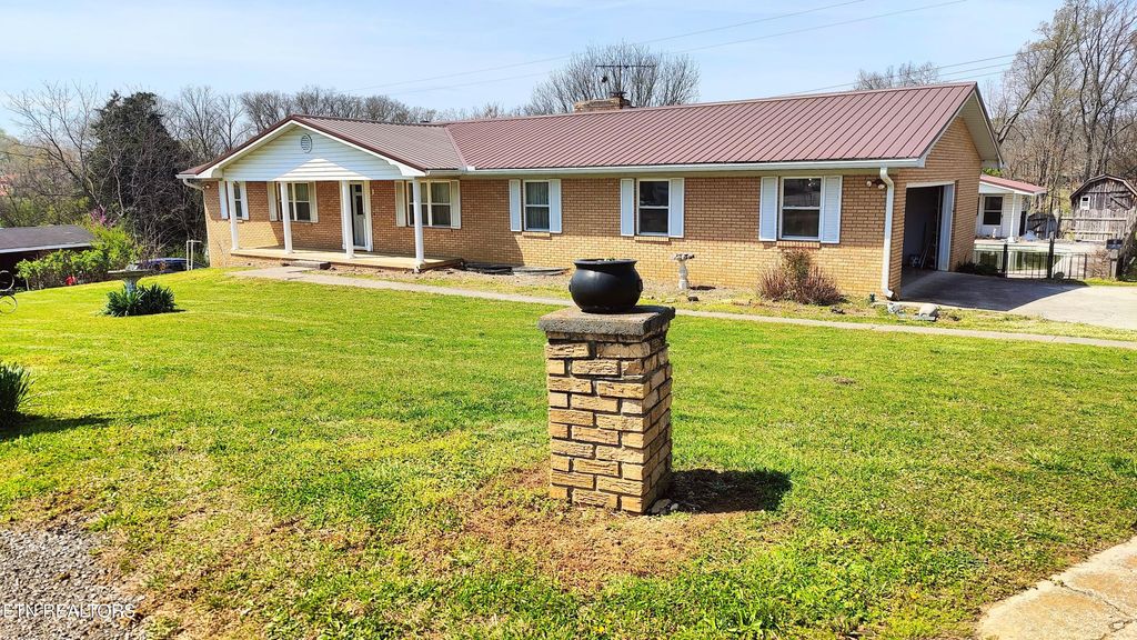 Photo of 1905 Princeton Rd, Maryville, TN 37801 (MLS # 1334430)