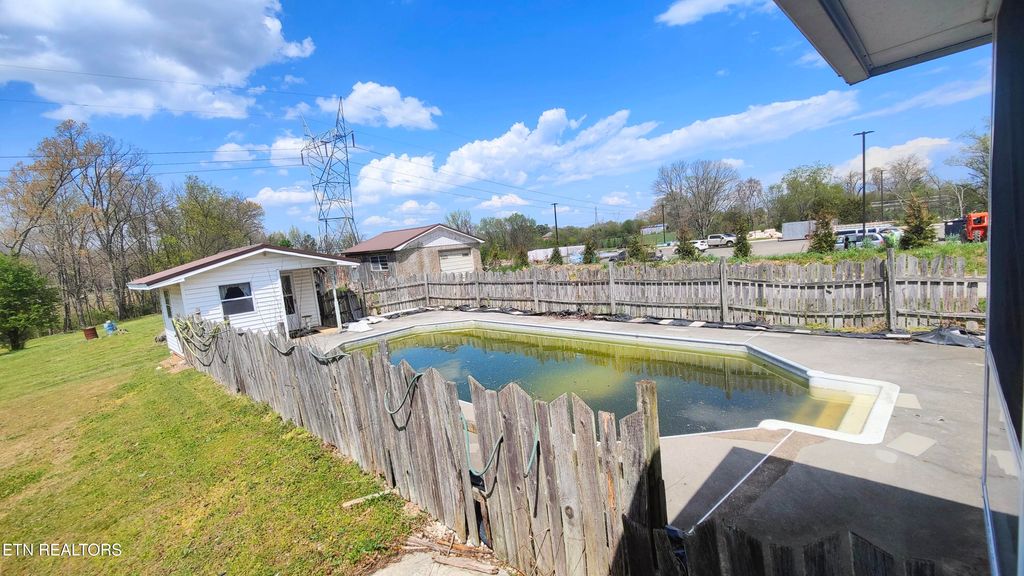 Photo of 1905 Princeton Rd, Maryville, TN 37801 (MLS # 1334430)