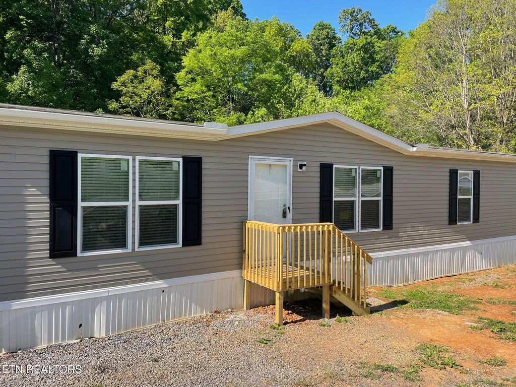 Photo of 859 Valley Home Rd, Dandridge, TN 37725 (MLS # 1337621)