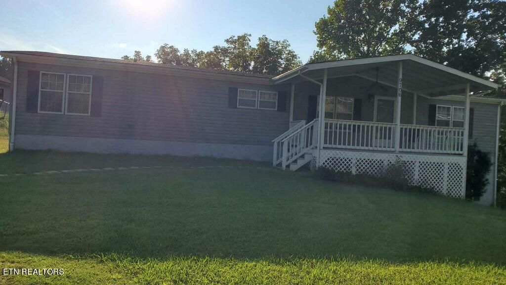 Photo of 9706 Cannon Lane, Strawberry Plains, TN 37871 (MLS # 1240359)