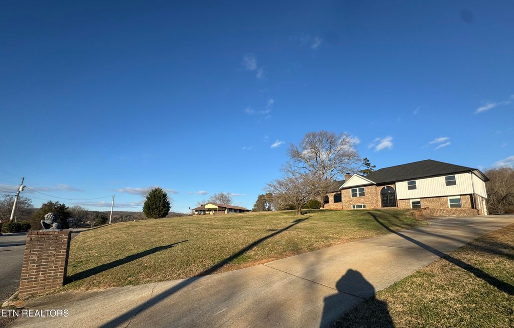 Photo of 114 Happy Ending Lane, Kingston, TN 37763 (MLS # 1326860)