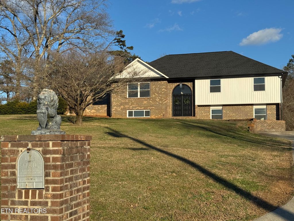 Photo of 114 Happy Ending Lane, Kingston, TN 37763 (MLS # 1326860)