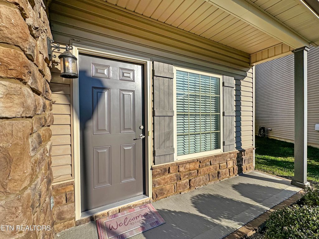 Photo of 1644 Silver Spur Lane, Knoxville, TN 37932 (MLS # 1329994)