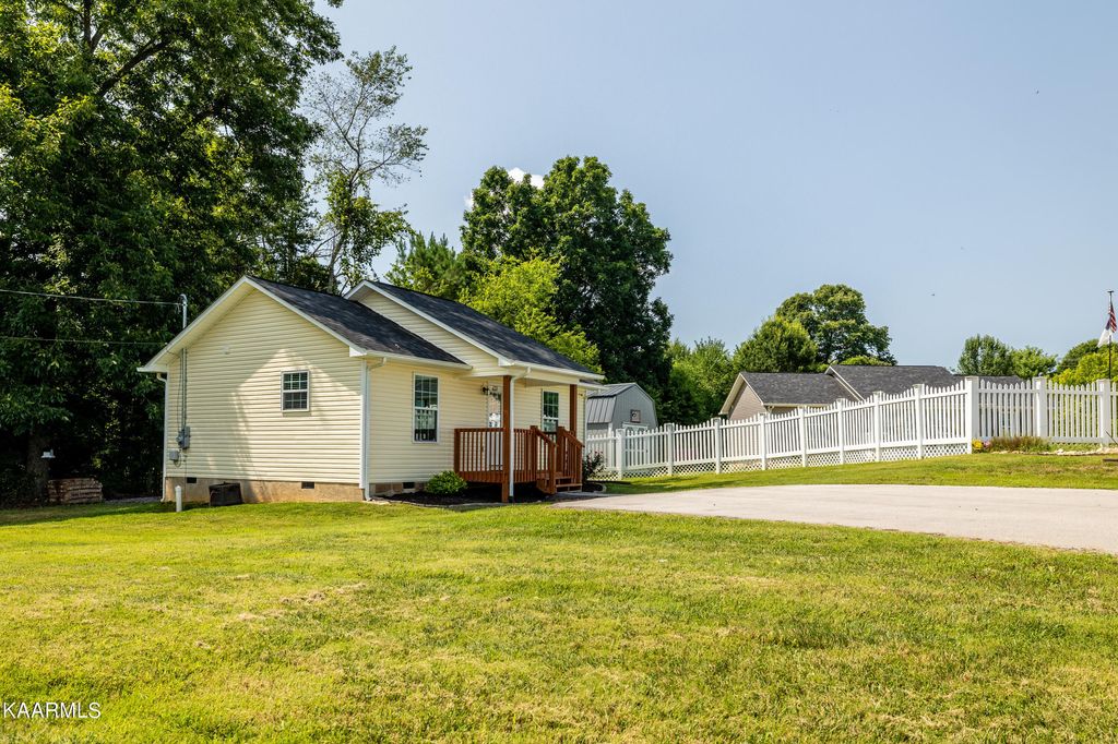 Photo of 420 Dee Dee Court, White Pine, TN 37890 (MLS # 1234447)