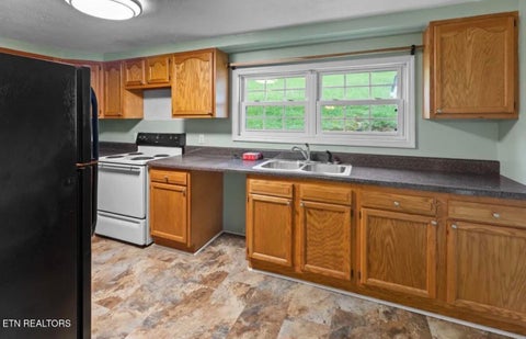 Tiny photo for 922 Chittum Drive, Tazewell, TN 37879 (MLS # 1343064)
