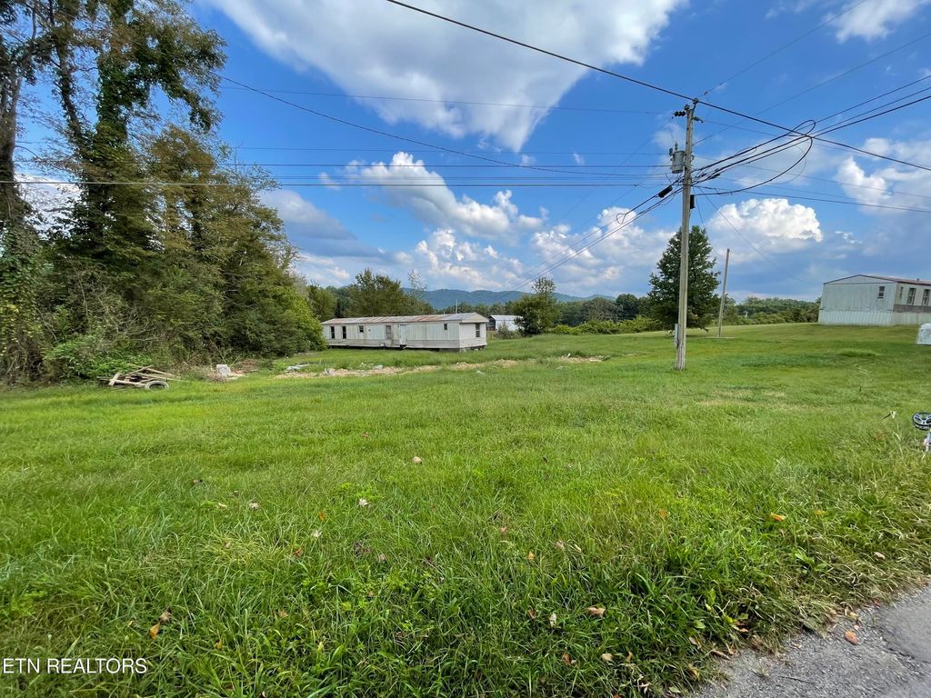 Photo of 268 Southern Lane, Tazewell, TN 37879 (MLS # 1239401)