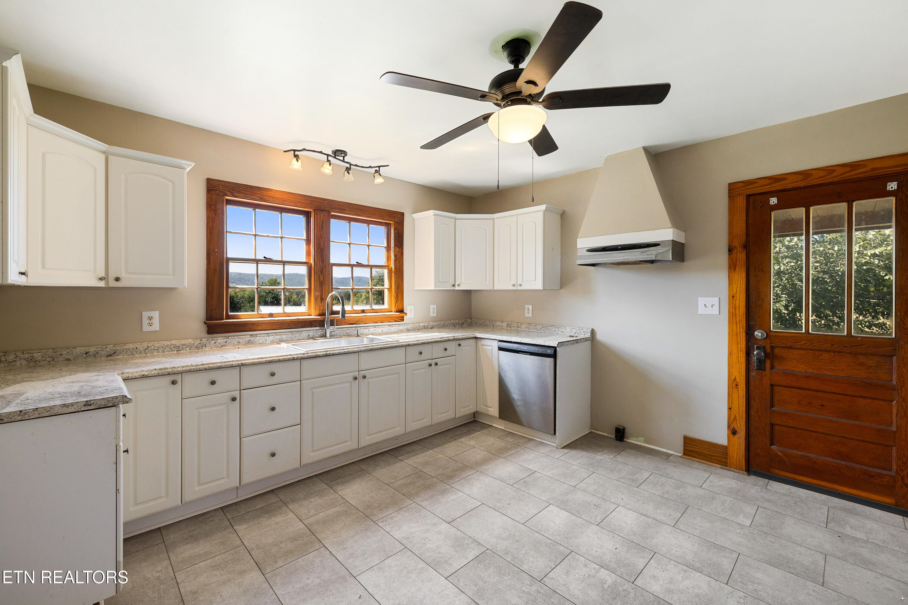 2356 Old Harriman Hwy