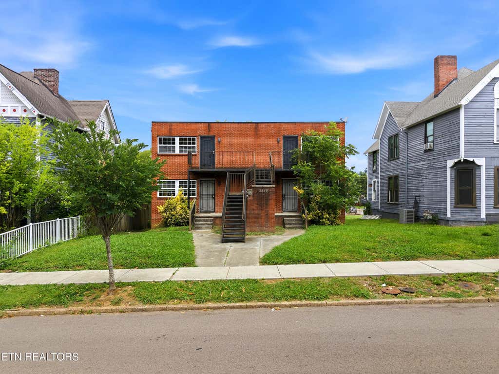 Photo of 2359 E 5th Ave, Knoxville, TN 37917 (MLS # 1345397)