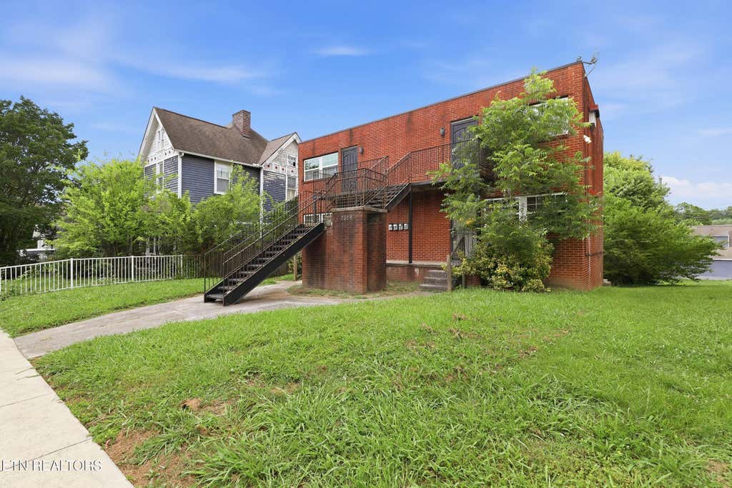 Photo of 2359 E 5th Ave, Knoxville, TN 37917 (MLS # 1345397)
