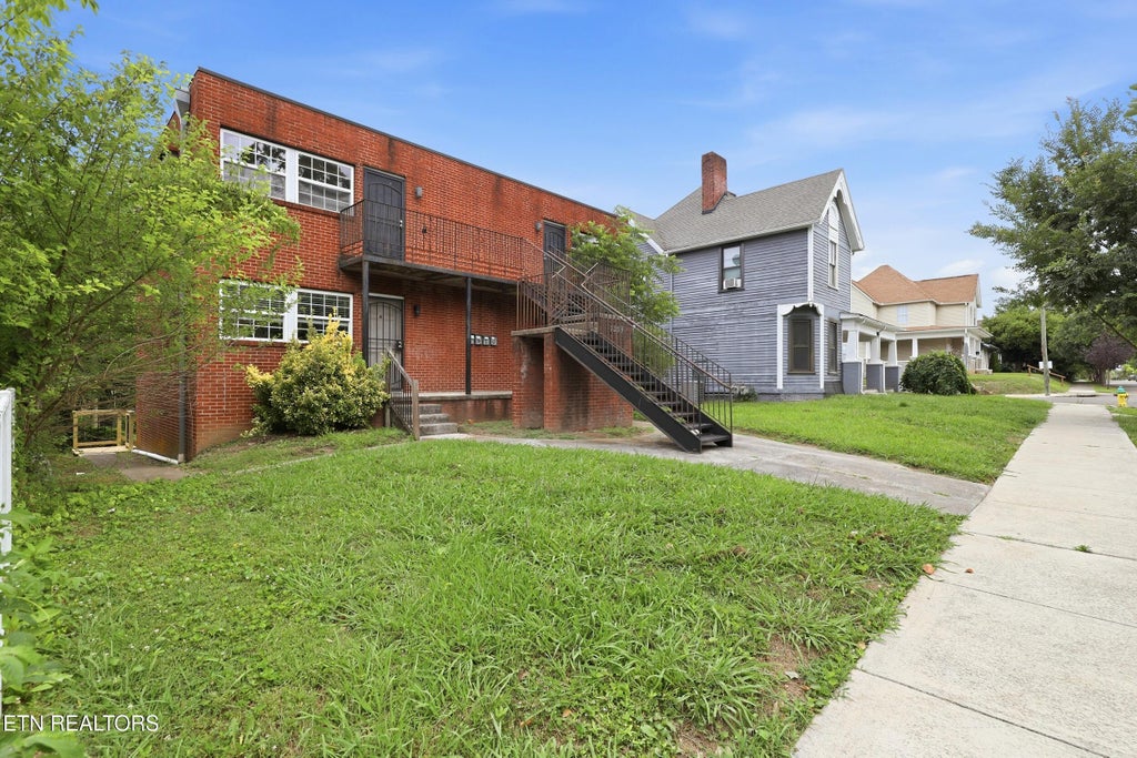 Photo of 2359 E 5th Ave, Knoxville, TN 37917 (MLS # 1345397)