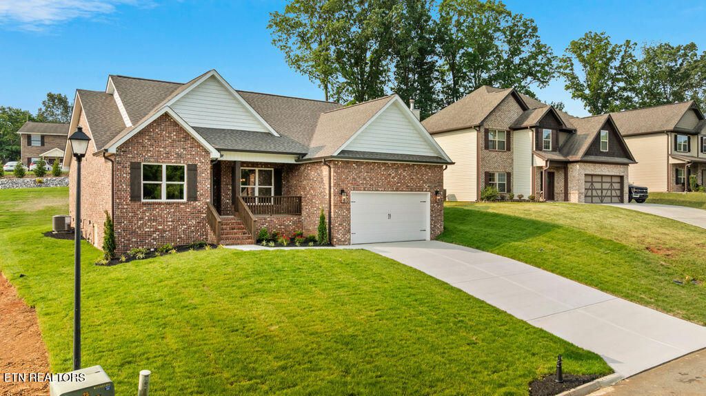 Photo of 519 Carrington Blvd, Lenoir City, TN 37771 (MLS # 1302895)
