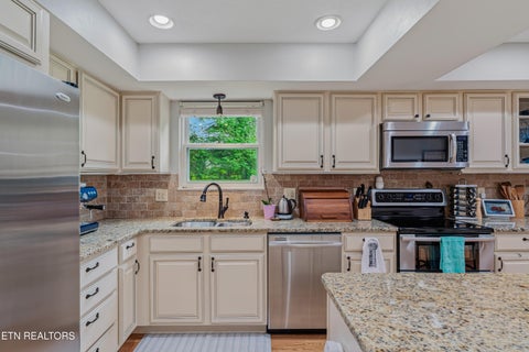 Tiny photo for 9715 Cortez Drive, Knoxville, TN 37923 (MLS # 1349113)
