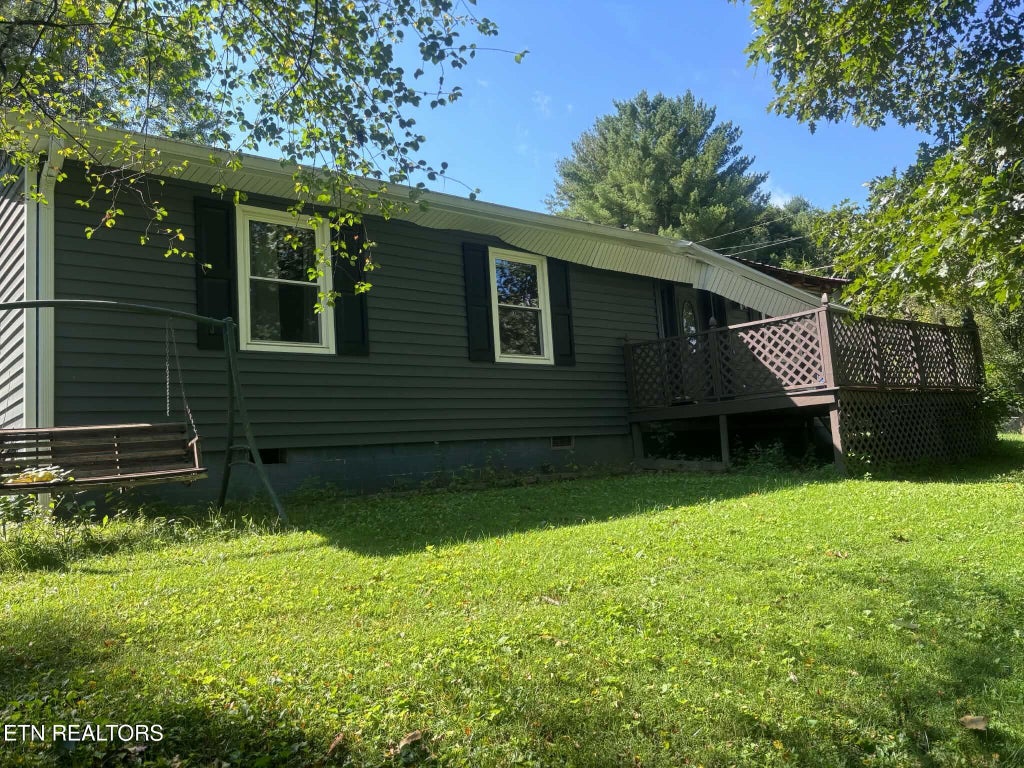 Photo of 501 Back Valley Rd, Speedwell, TN 37870 (MLS # 1351400)