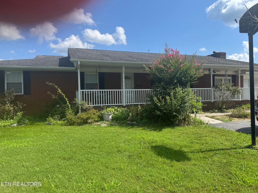 Photo of 157 Petrey Rd, LaFollette, TN 37766 (MLS # 1309750)