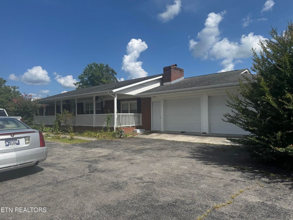Photo of 157 Petrey Rd, LaFollette, TN 37766 (MLS # 1309750)