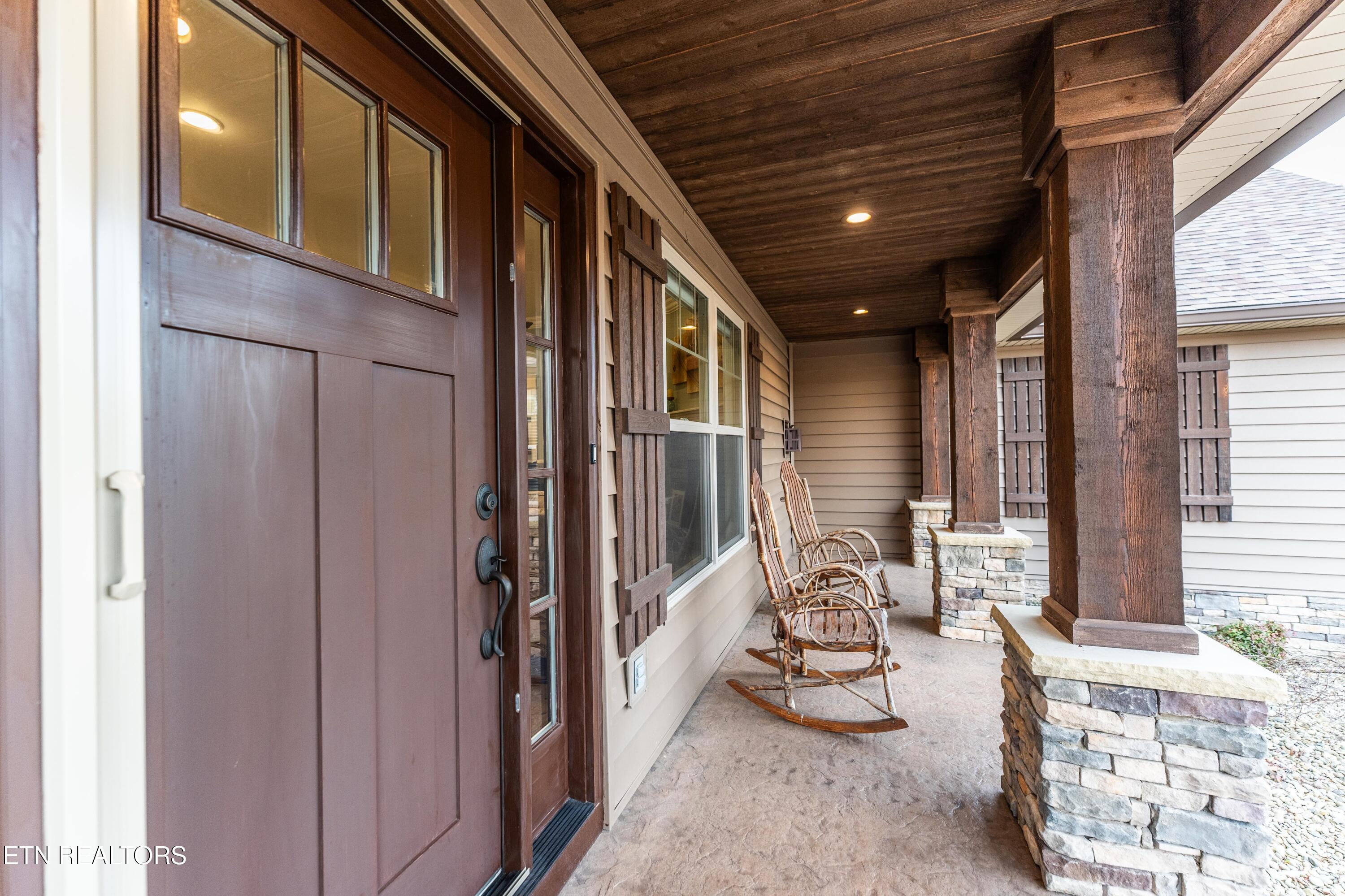 12 Edgemere Court