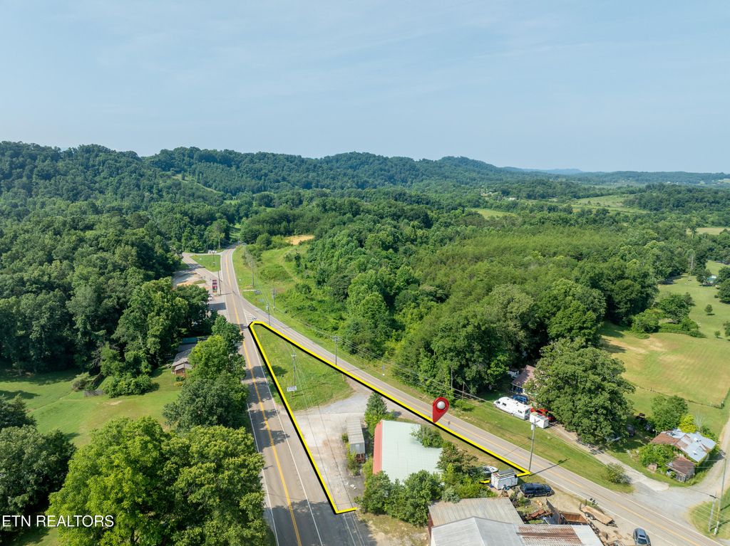 Photo of 2939 Calderwood wy. Hwy, Maryville, TN 37801 (MLS # 1327685)
