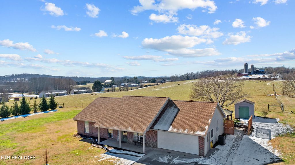 Photo of 155 Franklin Estates Lane, Greenback, TN 37742 (MLS # 1286738)