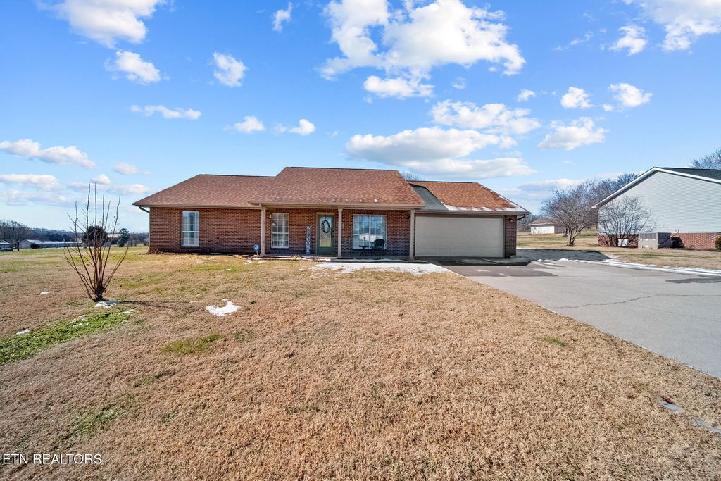 Photo of 155 Franklin Estates Lane, Greenback, TN 37742 (MLS # 1286738)