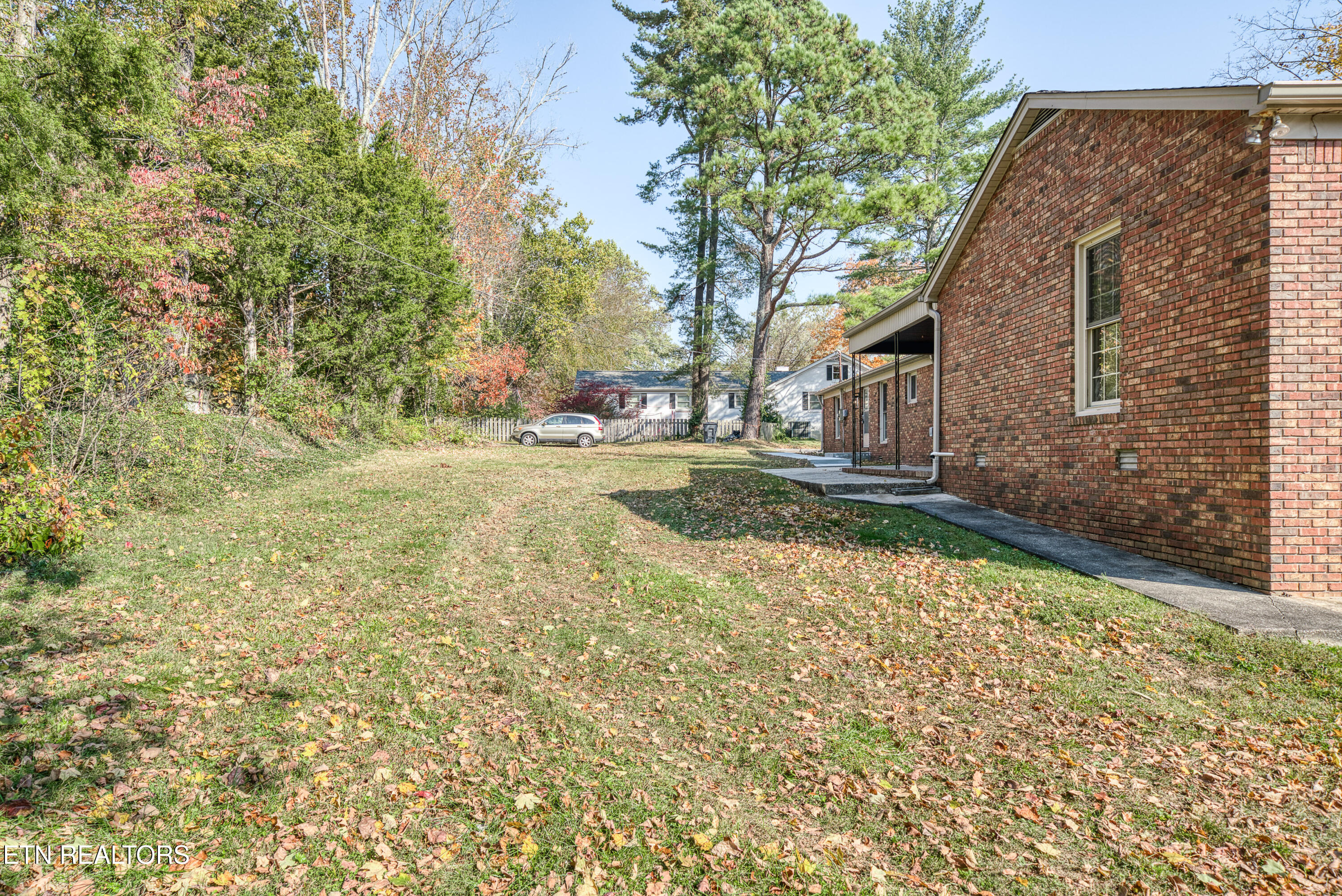704 Brown Ave