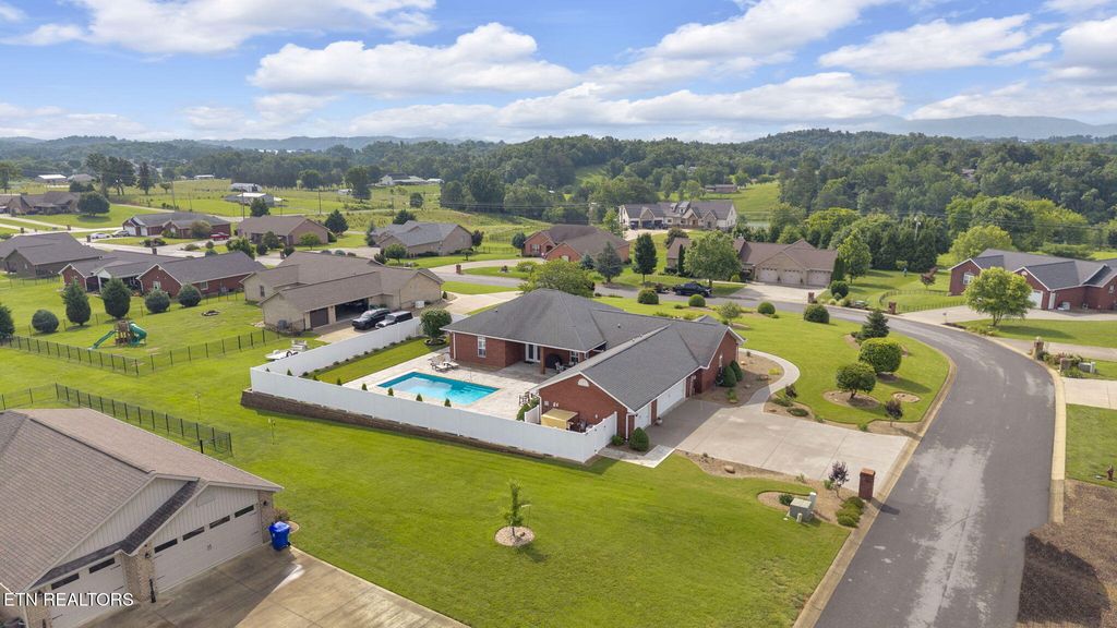 Photo of 1037 Southwind Circle, Dandridge, TN 37725 (MLS # 1305651)