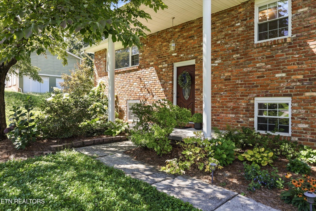 Photo of 301 Peterson Rd, Knoxville, TN 37934 (MLS # 1350952)