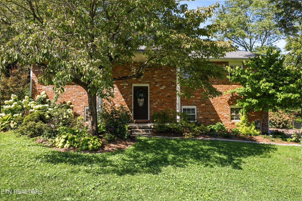 Photo of 301 Peterson Rd, Knoxville, TN 37934 (MLS # 1350952)
