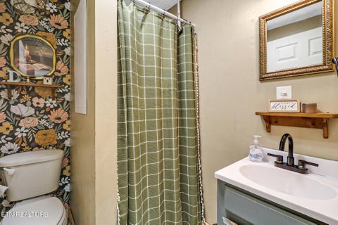 Tiny photo for 226 Rugby Ave, Jamestown, TN 38556 (MLS # 1350008)