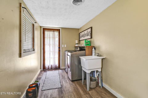 Tiny photo for 226 Rugby Ave, Jamestown, TN 38556 (MLS # 1350008)