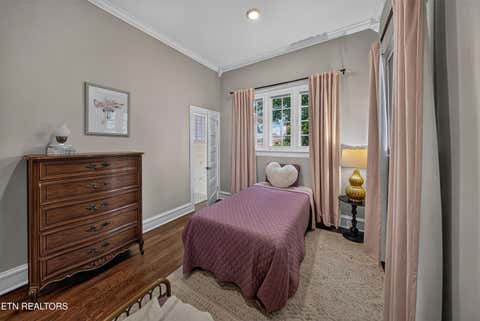Tiny photo for 300 N Hicks St, Clinton, TN 37716 (MLS # 1349558)