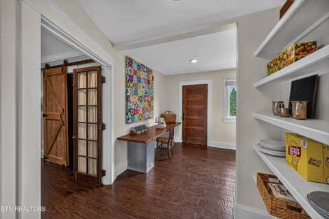 Tiny photo for 300 N Hicks St, Clinton, TN 37716 (MLS # 1349558)