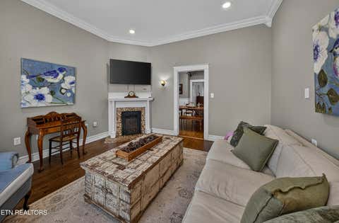 Tiny photo for 300 N Hicks St, Clinton, TN 37716 (MLS # 1349558)